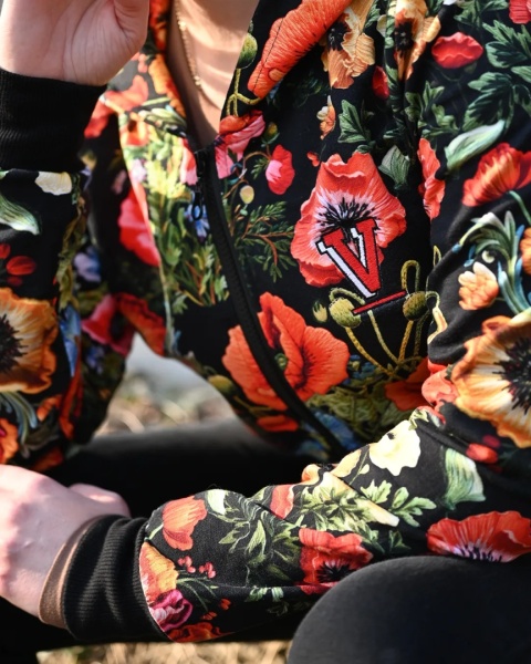 Bluza, której nie ma drugiej – Makowa Noc