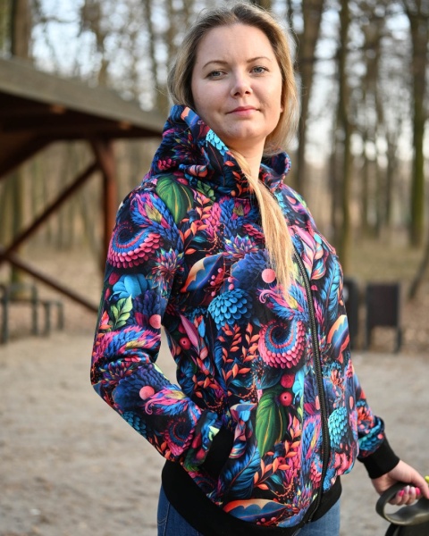 Bluza, której nie ma drugiej – Neonowa Dżungla