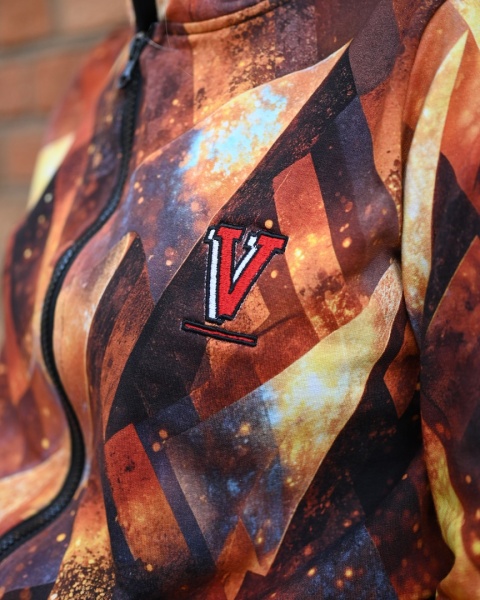 Bluza, której nie ma drugiej – Płomień Miasta